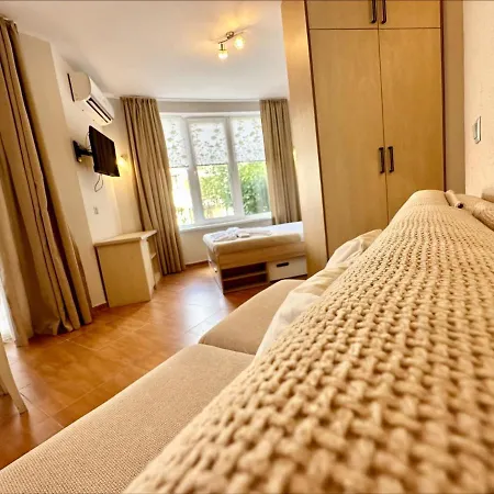 Panorama Dreams - Menada Apartmán *